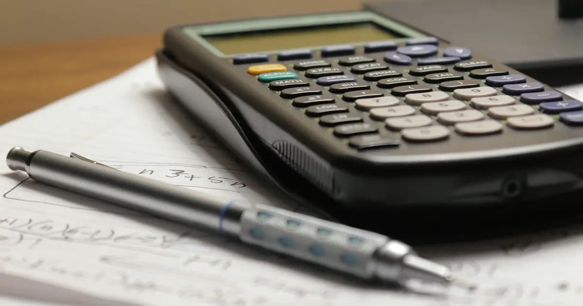 Imagen del artículo: Modelo 130: Qué es el Pago Fraccionado del IRPF y cómo calcularlo (2026) - Blog de contabilidad para autónomos